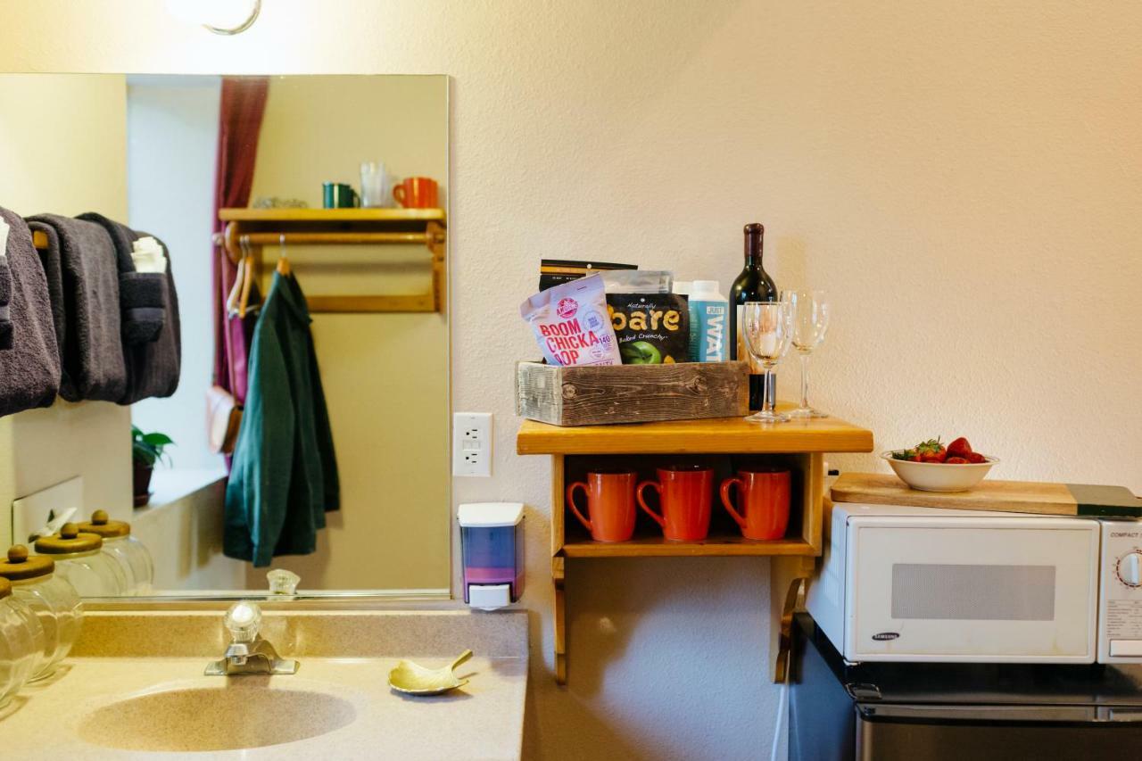 Honey Bear Lodge & Cabins Big Bear Lake Bilik gambar