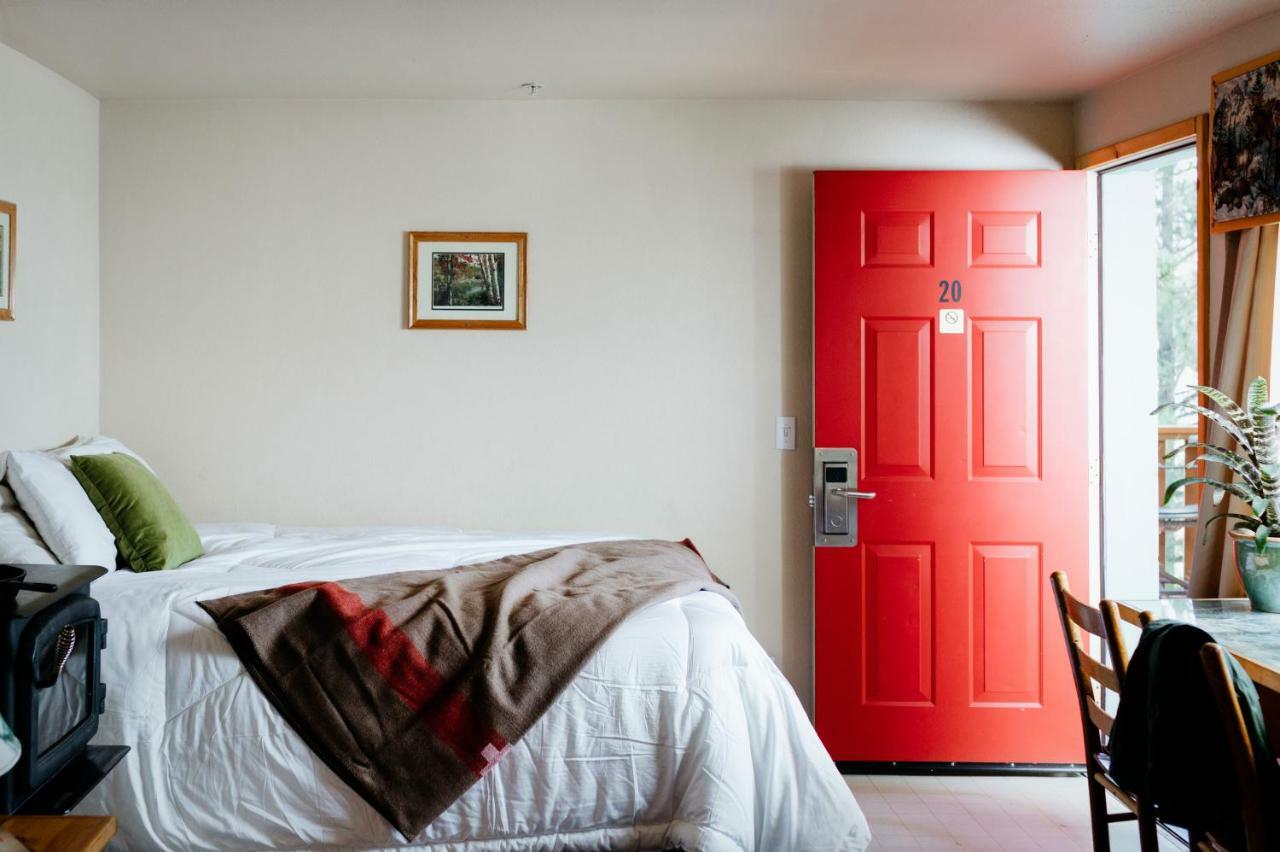 Honey Bear Lodge & Cabins Big Bear Lake Bilik gambar